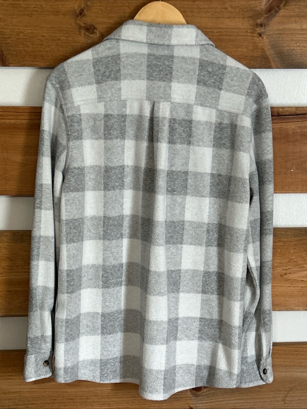 ZeroXposur Gray & White Square Plaid Button Down Soft Cozy Lined Top Size Large - Picture 2 of 10